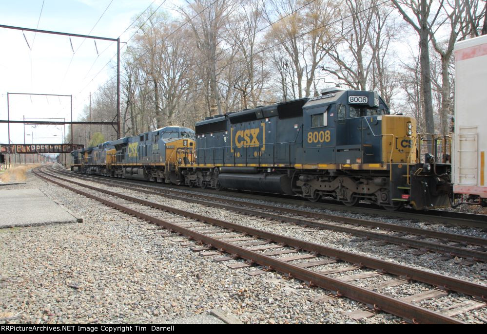 CSX 8008, 5318, 61, 5391 on M404